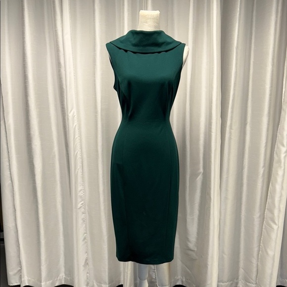 Elegant Green Sleeveless Dress Size 8 - Picture 1 of 7